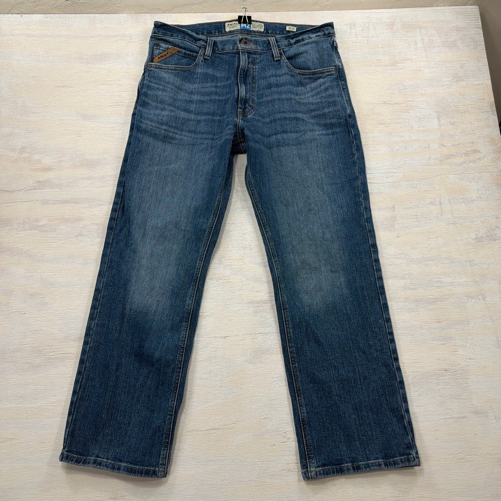 Ariat Jeans M2 Legacy 34/30 Relaxed Boot Cut Medium Wash Blue Mens
